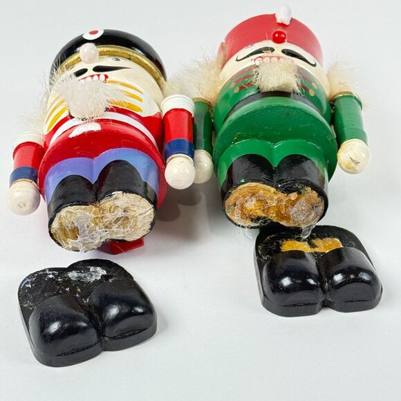 Vintage Handmade Wooden Nutcrackers Pair 6" Tall Red & Green Damaged Condition - Picture 3 of 7